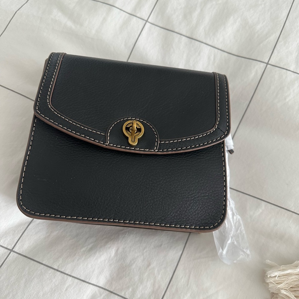 Elegant Black Leather Women's Bag ( NWT )